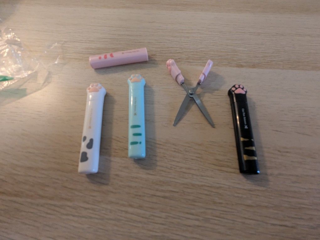 Cat Paw Scissors