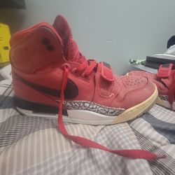 Jordan Legacy 312 Toro