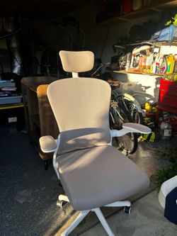 Office chair/ computer desk chair