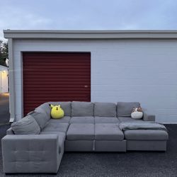Large Sectional Couch sofa with pullout and storage 