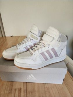 Mauve Adidas Postmove Size 7.5/9