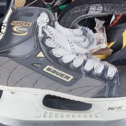 Super Clean Original Factory Bauer Size 4.5 Supreme Ice Hockey Skates