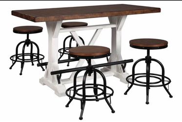 Ashley Furniture Valebeck 7-Piece Counter Height Dining Set
