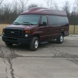 2008 Ford E-350