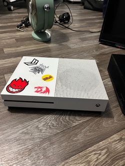 Xbox One + Xbox One S Bundle - Both Work Great