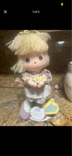 1989 Vintage Precious moments doll new with tags