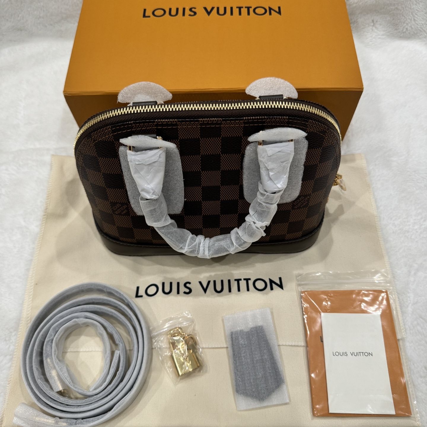 Louis Vuitton Alma BB In Damier Ebene 