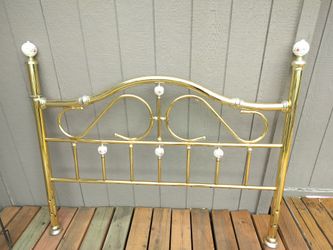 Full bed frame