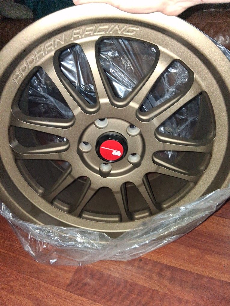 Race Rim Only Have 1 Rim