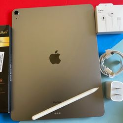 Apple IPad Air 13” (Liquid Retina Display / M2 chip / 2024  model) 128GB with Pen, keyboard & Accessories