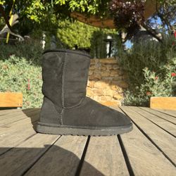 Women’s UGG Classic II Grey Winter Boots 