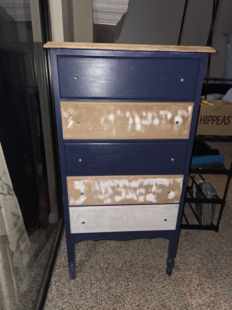 5 Drawer Chest & Clothes Rack