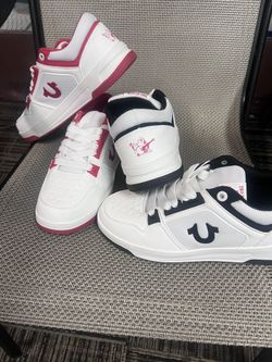 TRUE RELIGION. SNEAKERs