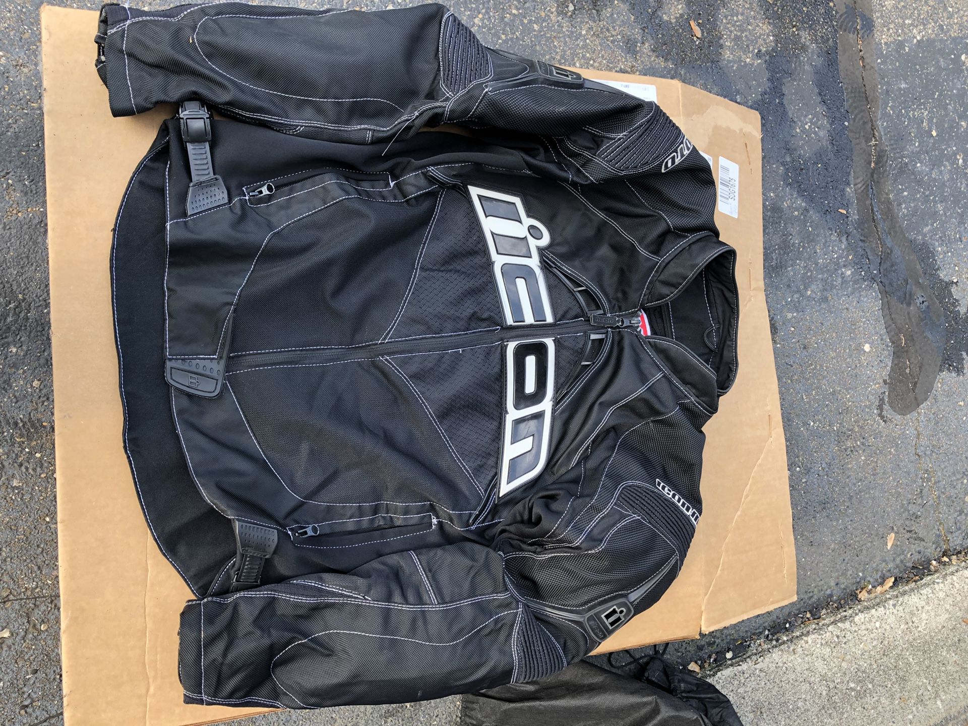 Icon motorcycle jacket size M
