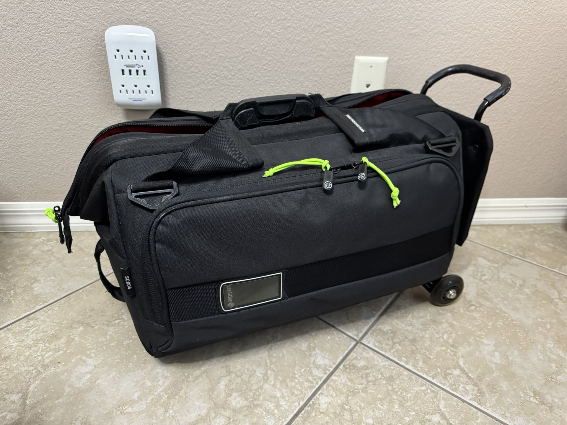 Sachtler Video Camera Rolling Bag