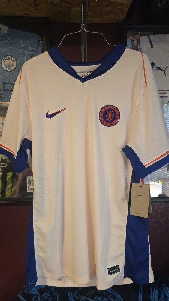 BRAND NEW *w/tags Chelsea 24/25 Away Fan kit (LARGE)