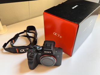 Sony A7 M4