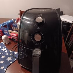 Bella Air Fryer Works Good