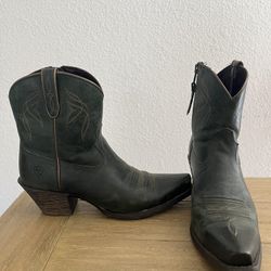 ARIAT Lovely Western Boot In Blue Grass Leather Womens Size 9B