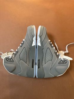 Air Jordan wolf grey