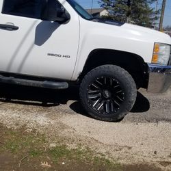 33×12.50. R20 LT. TIRES&RIMS. 