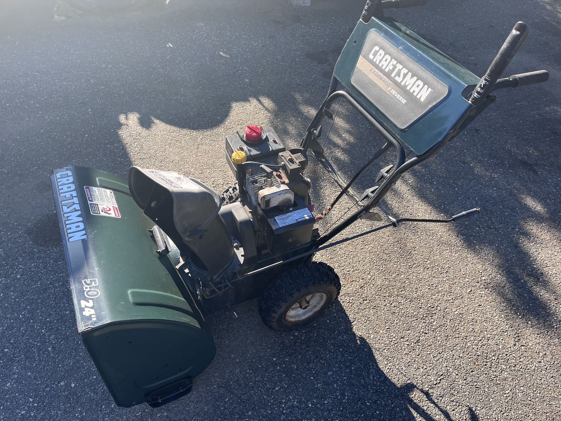Craftsman 5HP 24” inch snowblower. Delivery available, pleasr read full ad.