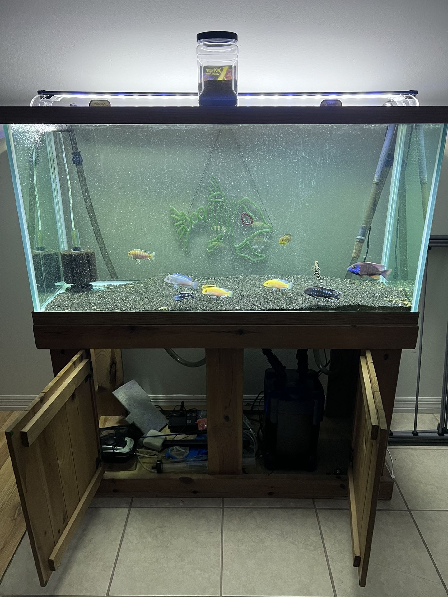 90 Gallon Tank And Stand