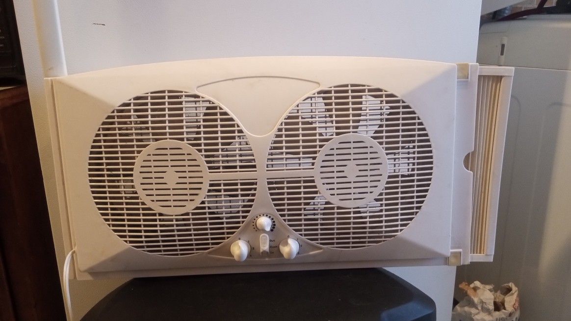 Window Fan Works Good