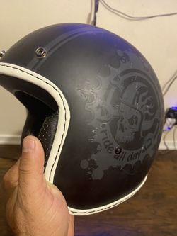 Bobber style helmet