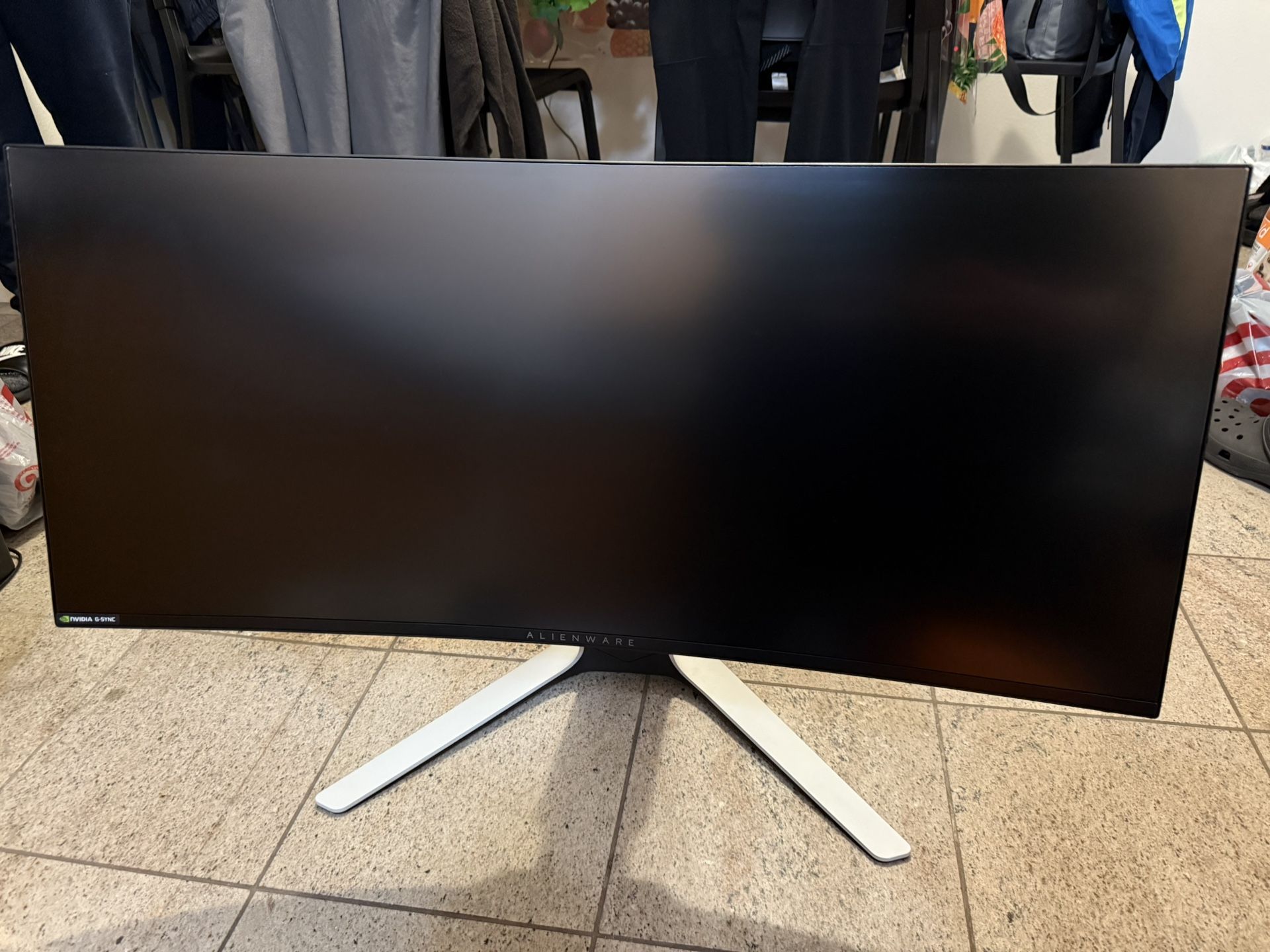 DELL ALIENWARE 34 in CURVED MONITOR