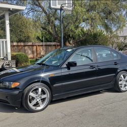 2004 BMW 325i