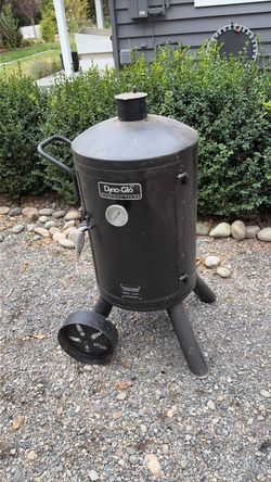 Dyna-Glo Signature Series Vertical Smoker