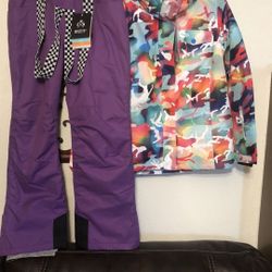 MENS & WOMENS SNOW PANTS  JACKETS  OVERALLS BOOTS & GLOVES CASH ONLY 