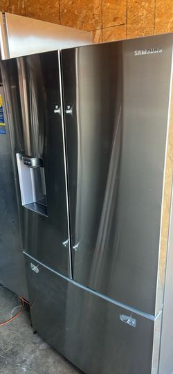 Samsung 36” French Door Refrigerator