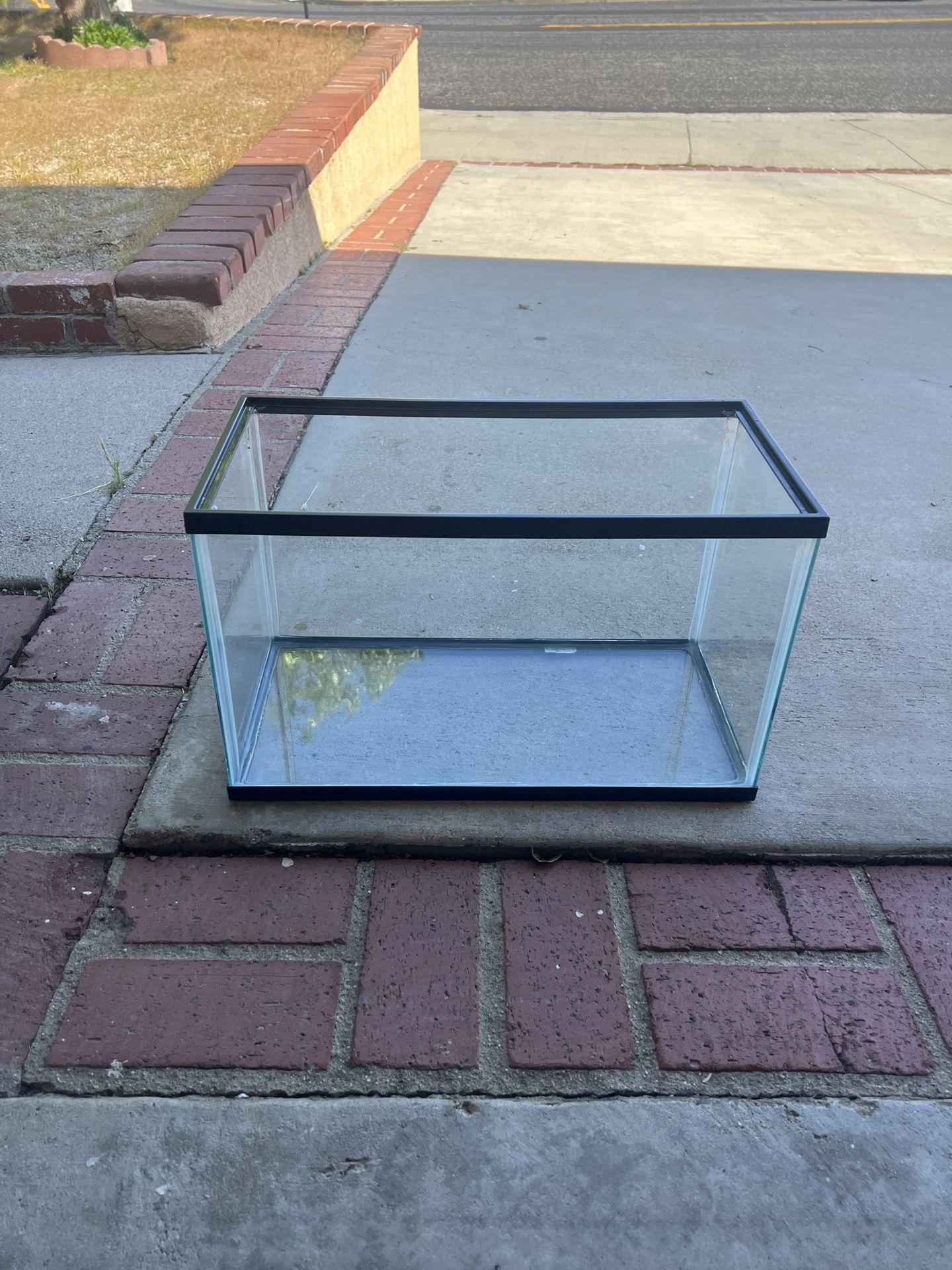 10 Gallon Fish Tank