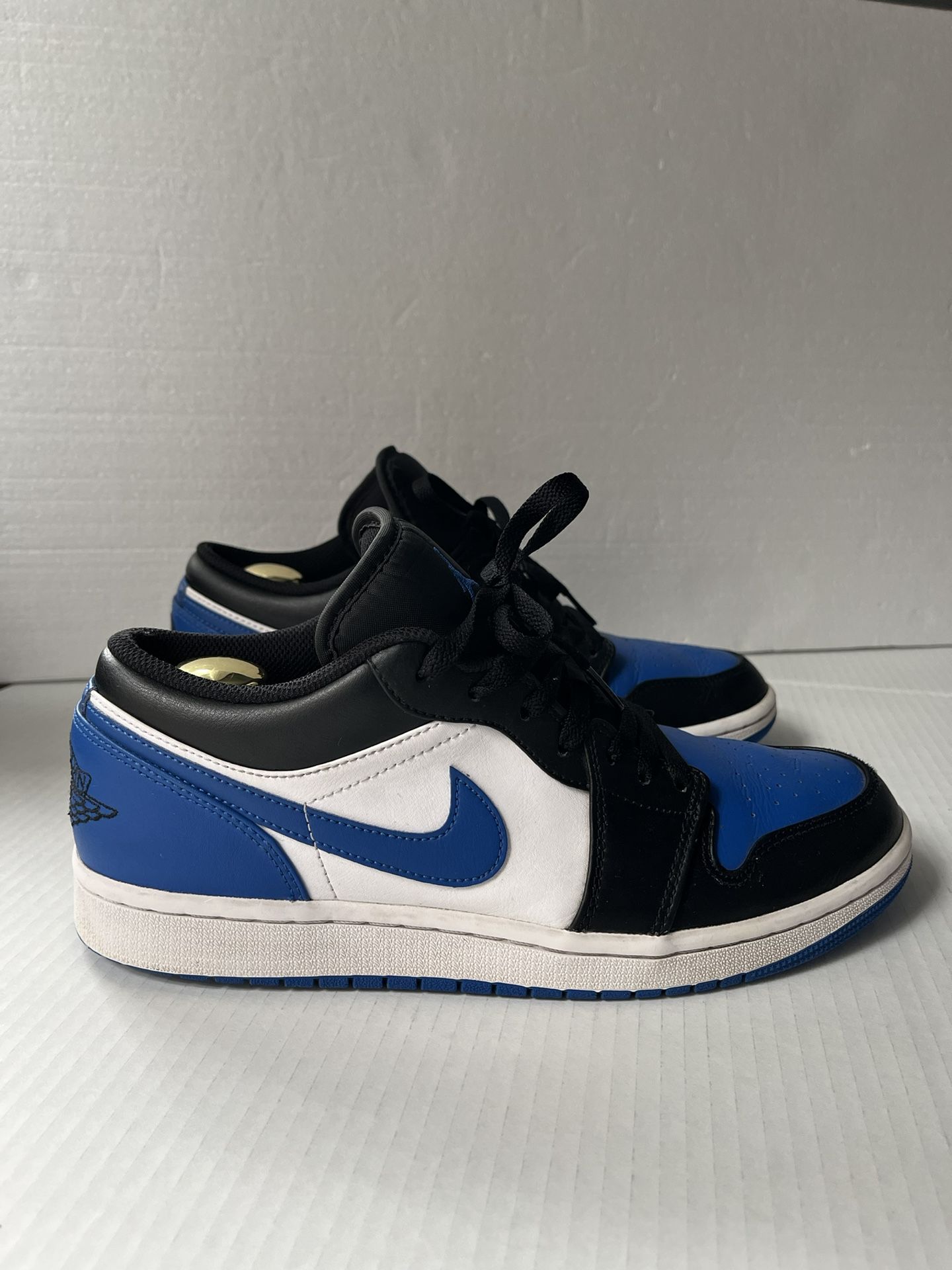 Air Jordan 1 Low White/Royal Blue-Black-white size 9.5 Mens