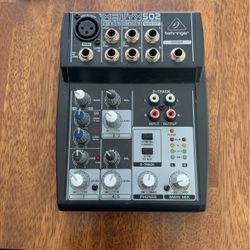 Studio Interface 