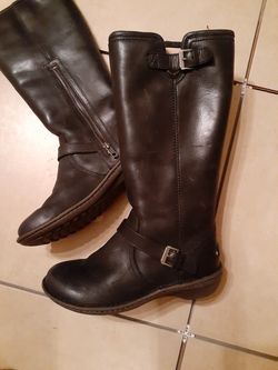 Women's Ugg boots