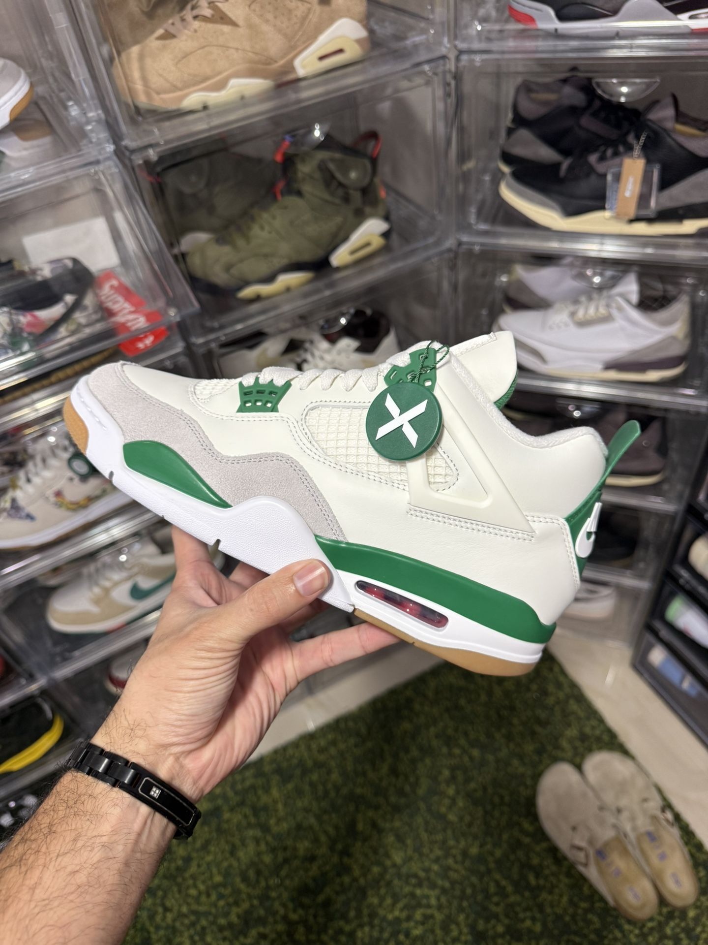 Jordan 4 SB Pine Green