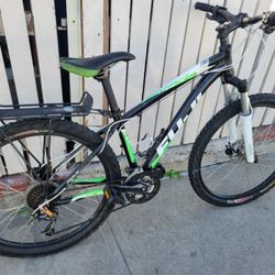 S Frame MT Fuji Nevada 2.O New Tires Sets 26"Wheel 