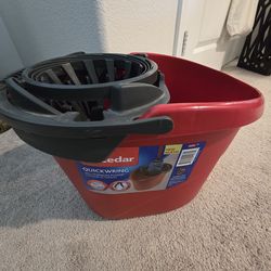 O Cedar mop and bucket