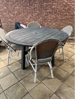 Outdoor Table & chairs