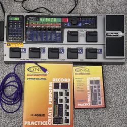 Guitar Multi Effect and Recording Station