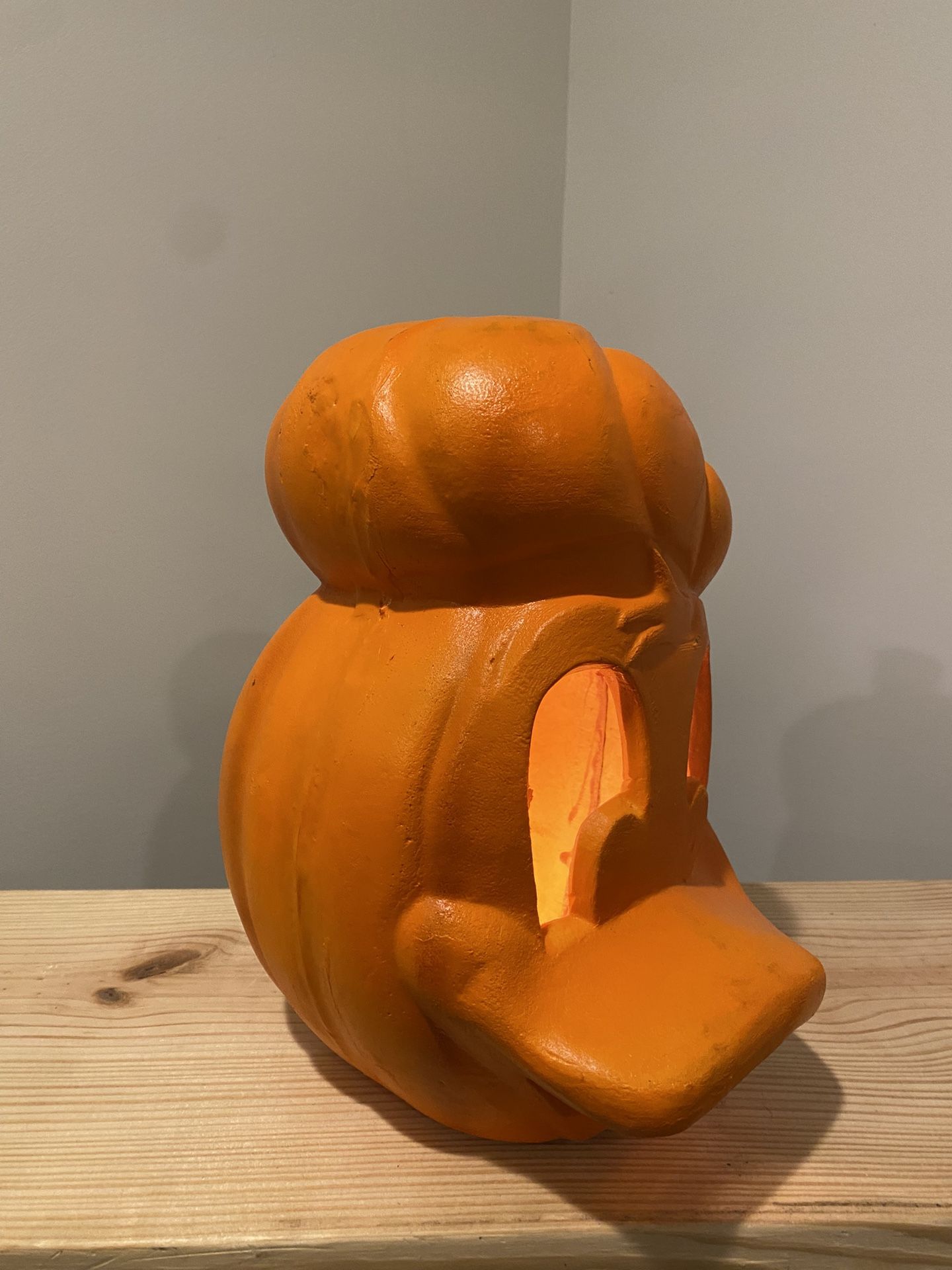 Vintage Disney Halloween Donald Duck Blow Mold Light Up Pumpkin