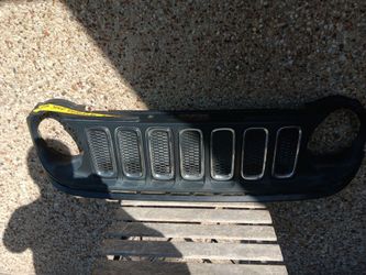 2015-18 Jeep Renegade Grill