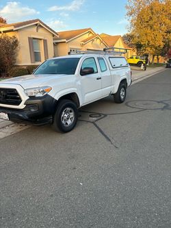 truck topper with rack 3rd gen Tacoma