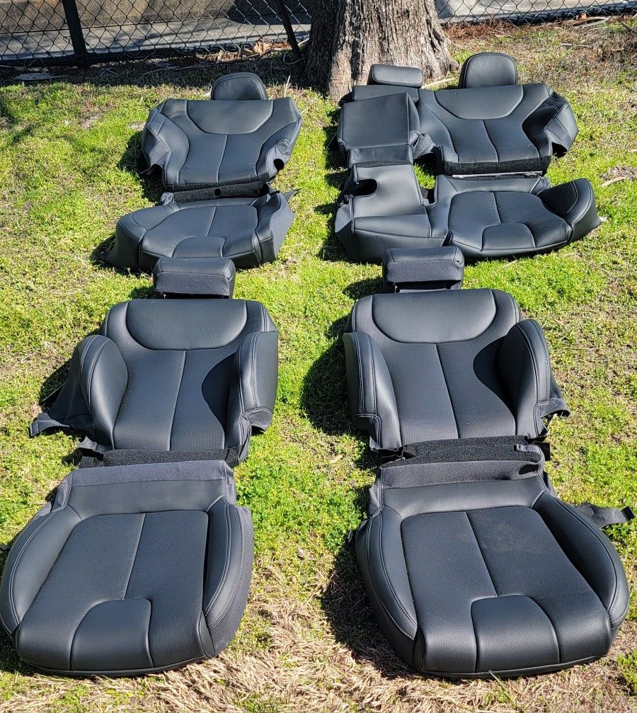 Oem Leather Seat Covers Hyundai Santa Fe for Sale in Cypress, TX OfferUp