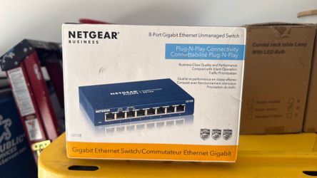 Netgear eight port gigabit ethernet switch