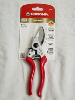 Corona ErgoPRO branch and stem pruner