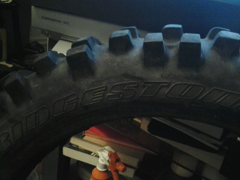 Bridgestone m402 dirt bike tire 110\100-18